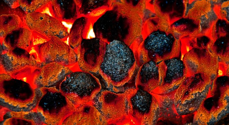 Carbon Eggs Briquette Briquettes  - geralt / Pixabay
