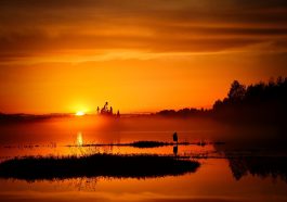 Lake Sunset Dusk Landscape Nature  - AlainAudet / Pixabay